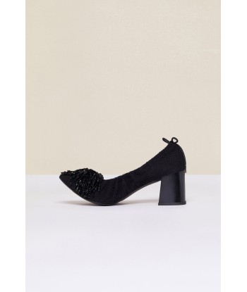 Pearl-embellished tweed pumps Venez découvrir notre 