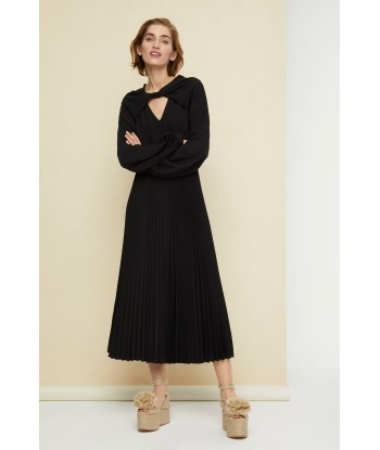 Twisted neckline pleated midi dress l'évolution des habitudes 